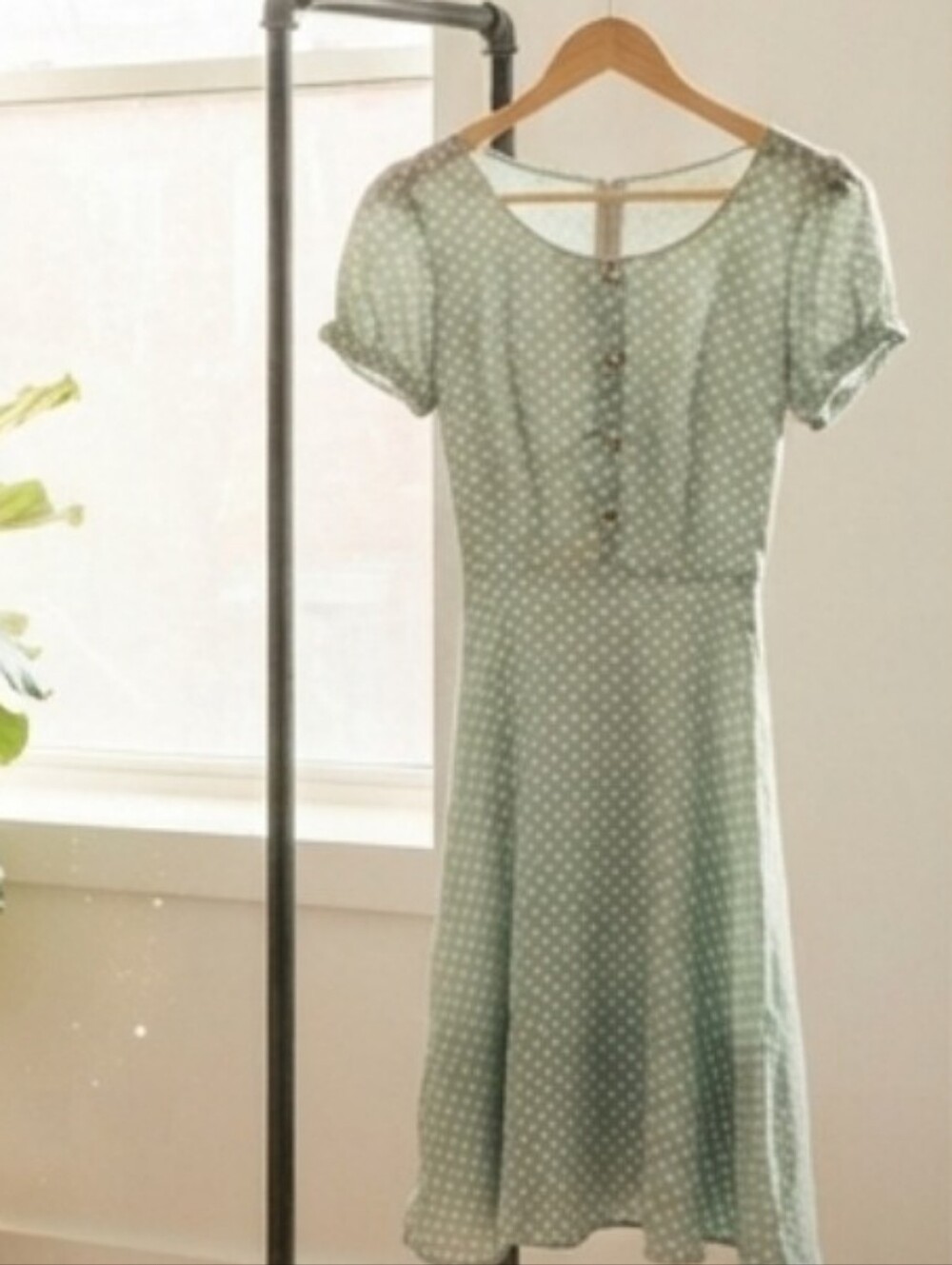 Light Green Polka Dot Short Sleeve Dress - Casual Women’s Dress